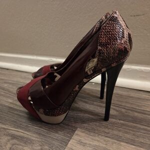 Jessica Simpson Red and Purple Platform Heels With Snakeskin Details
